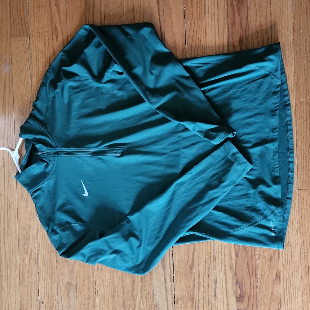 NIKE DRI FIT PULL OVER- Mens